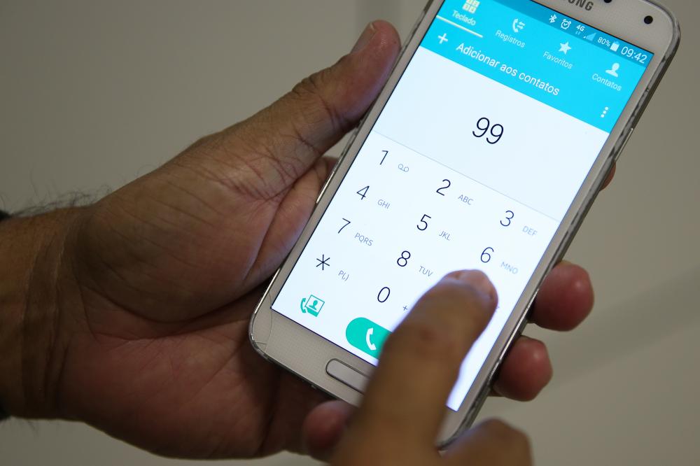 Criminosos matam homem e usam celular da vítima para avisar à mãe sobre a morte
