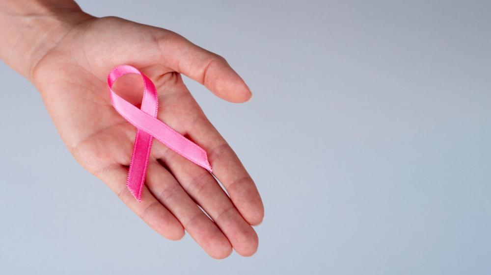 *Outubro Rosa: mamografia é exame padrão-ouro no rastreamento do câncer de mama*