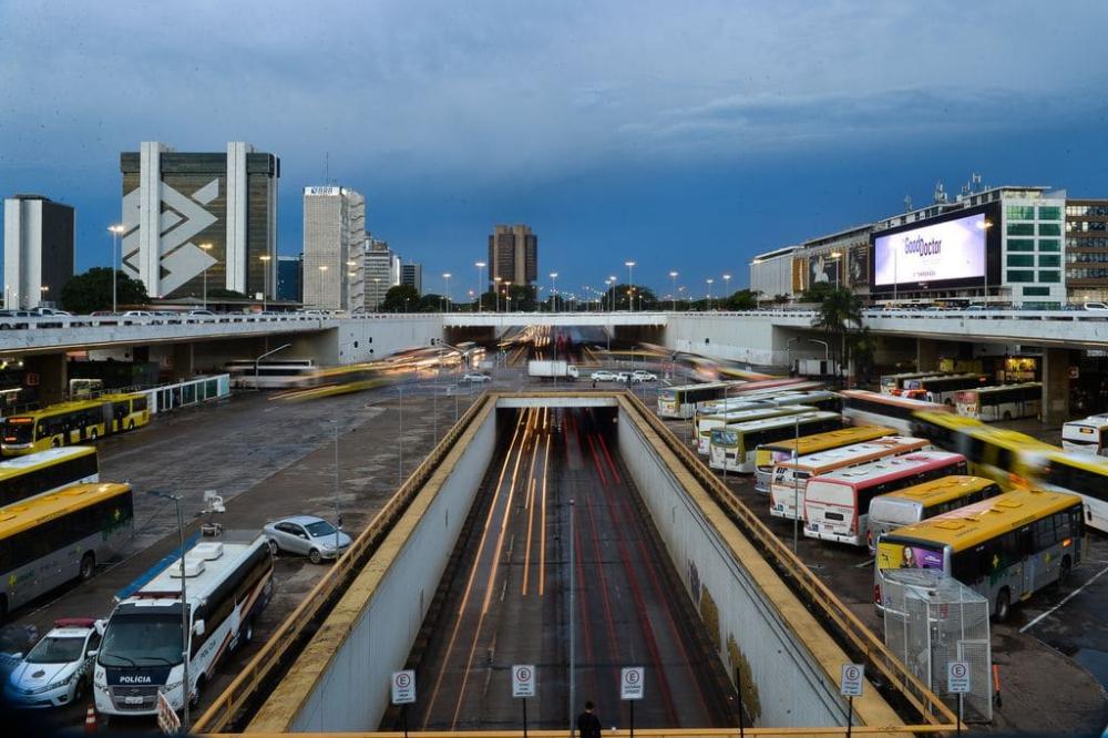Juiz dispensa ação popular contra reajusta das passagens de transporte público