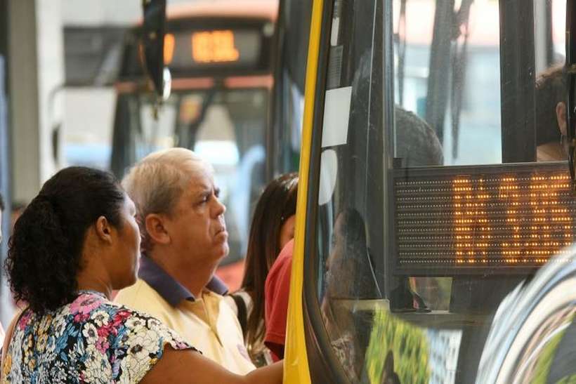 Justiça mantém aumento das passagens de ônibus e metrô no DF