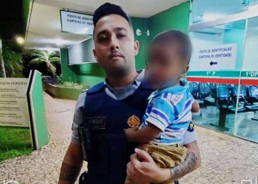 Policiais resgatam criança de incêndio em casa no Guará