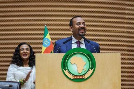Primeiro-ministro da Etiópia ganha Nobel da Paz
