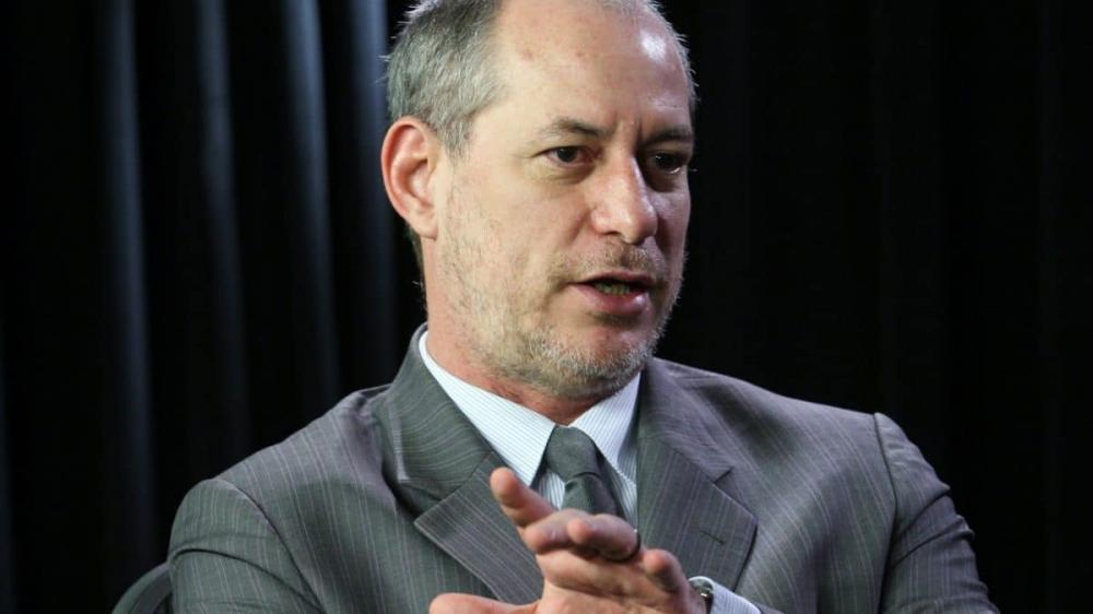 Ciro Gomes: Cid Gomes foi vítima de dois tiros de arma de fogo por parte de PMs